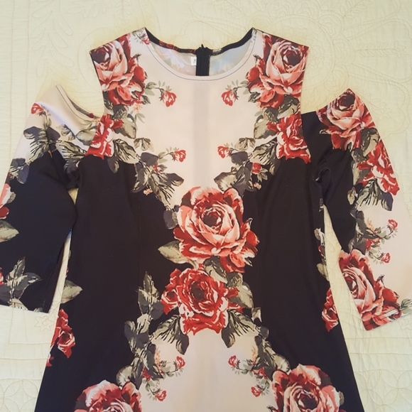 Dress - Picture 2 of 3